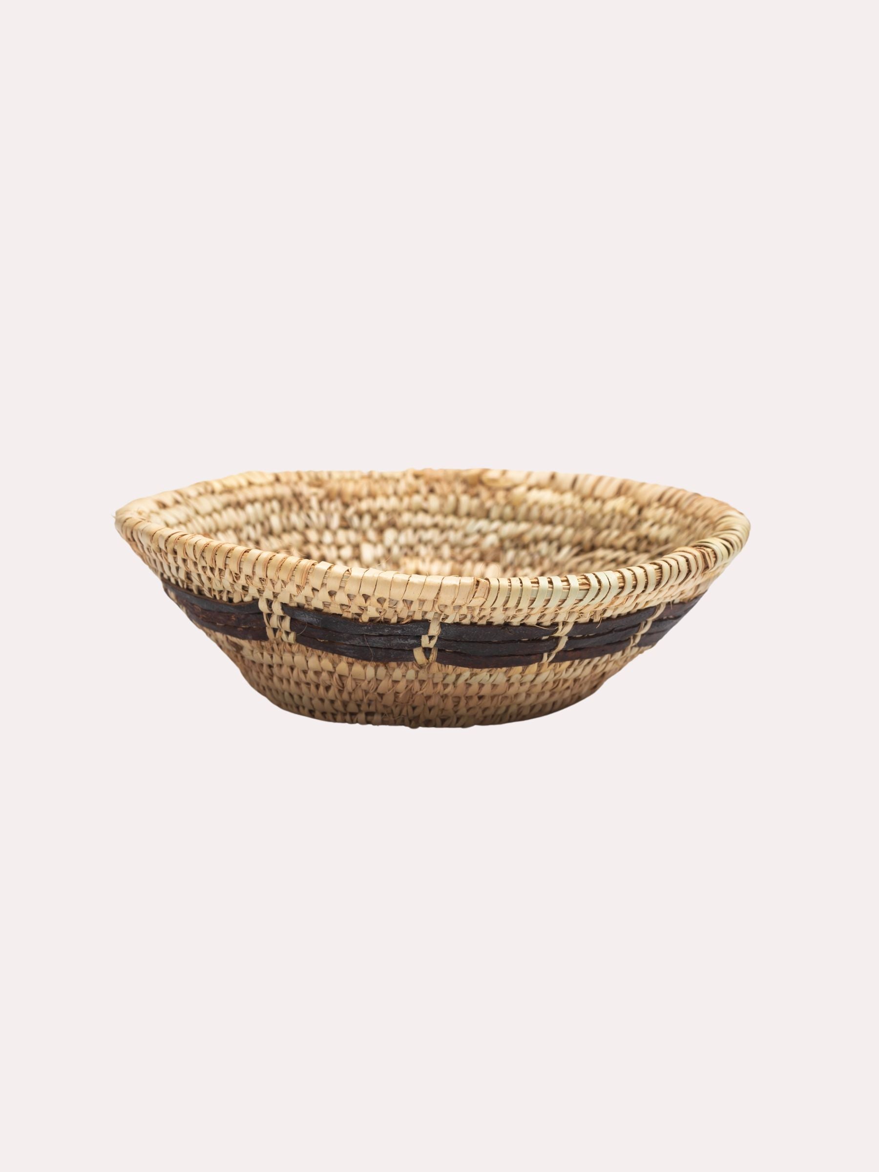 Small Doum palm leaf bowl